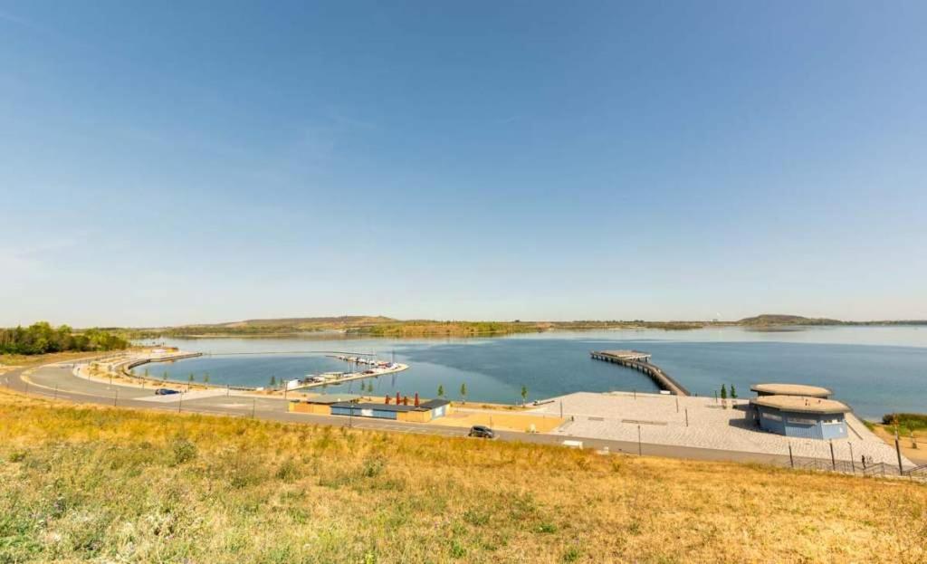 Ferienhaus Am Geiseltalsee Mit Sauna Braunsbedra Екстериор снимка
